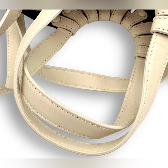 Bottega Veneta The Shell 2Way crossbody Tote Bag New w Dustbag and COA - Picture 7 of 9